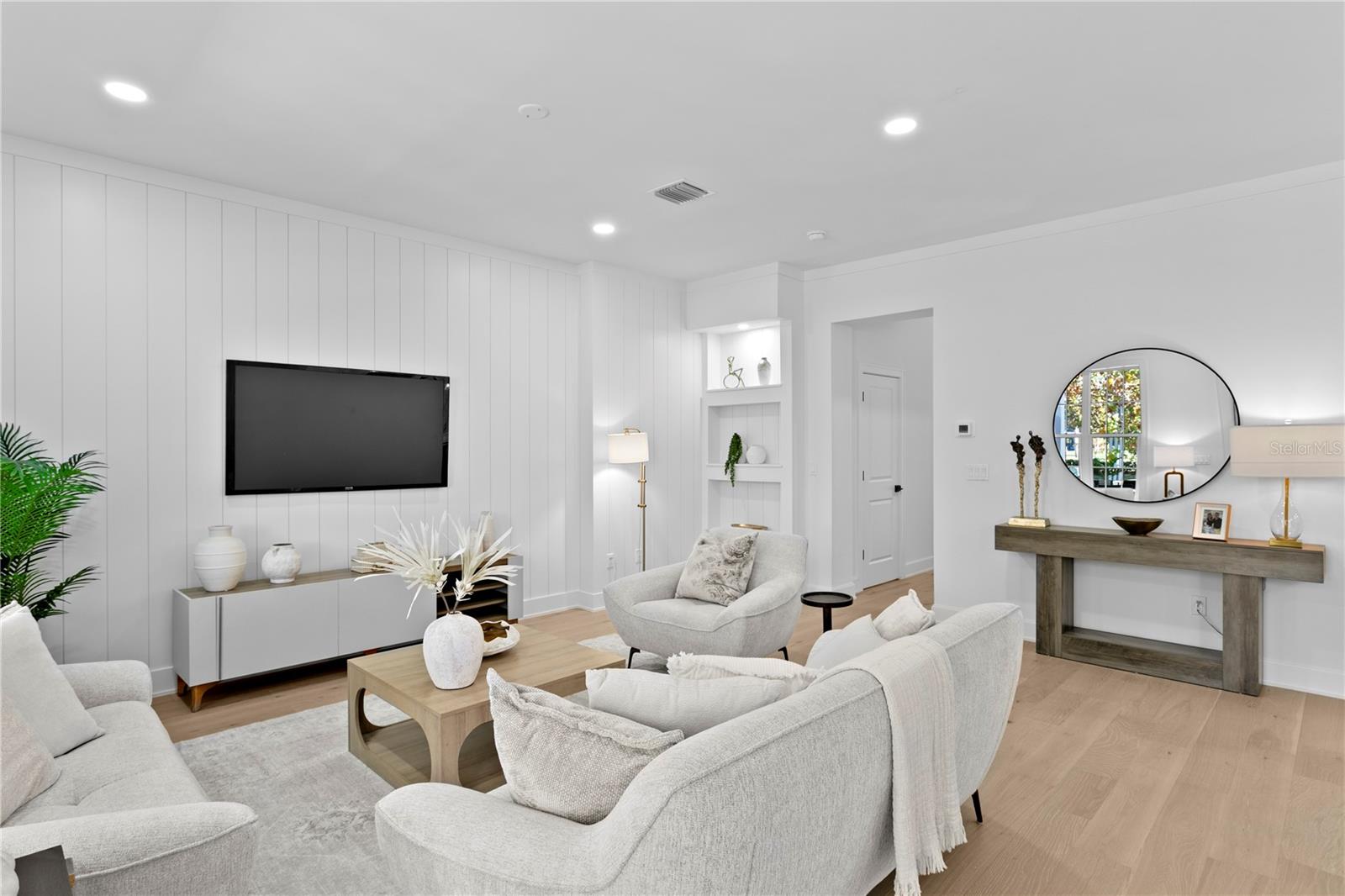 450 GILMAN PL N, ST PETERSBURG, FL, 33716