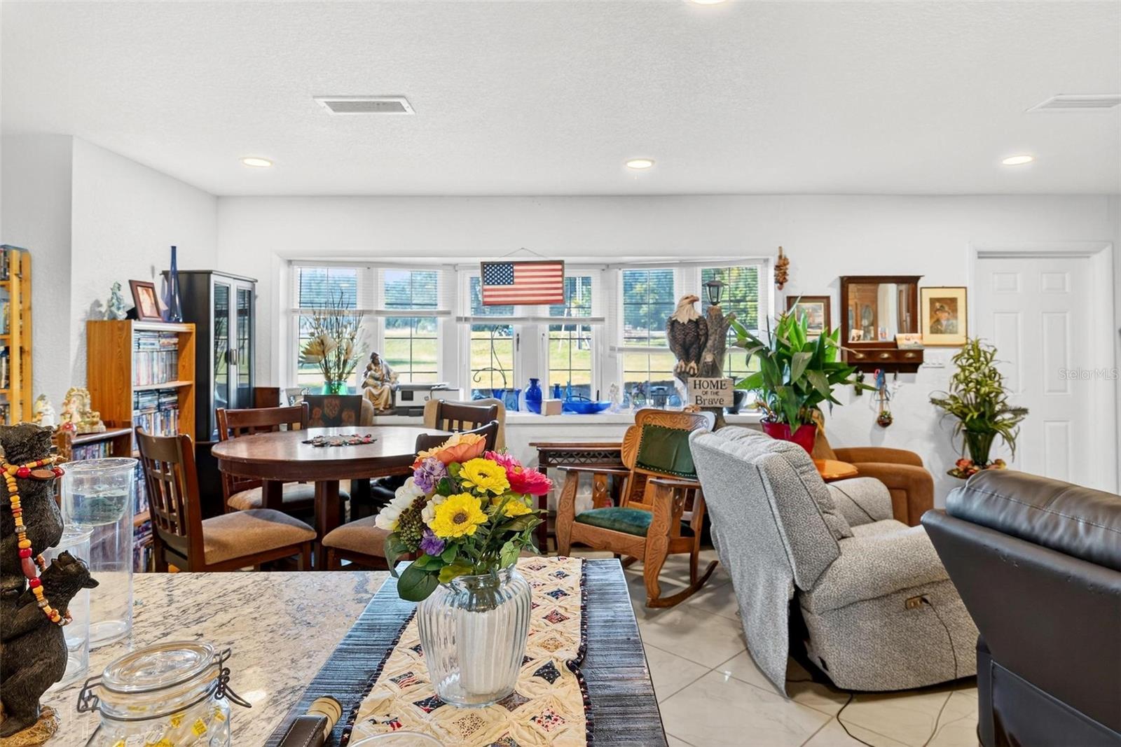 37104 COUNTY ROAD 452, GRAND ISLAND, FL, 32735