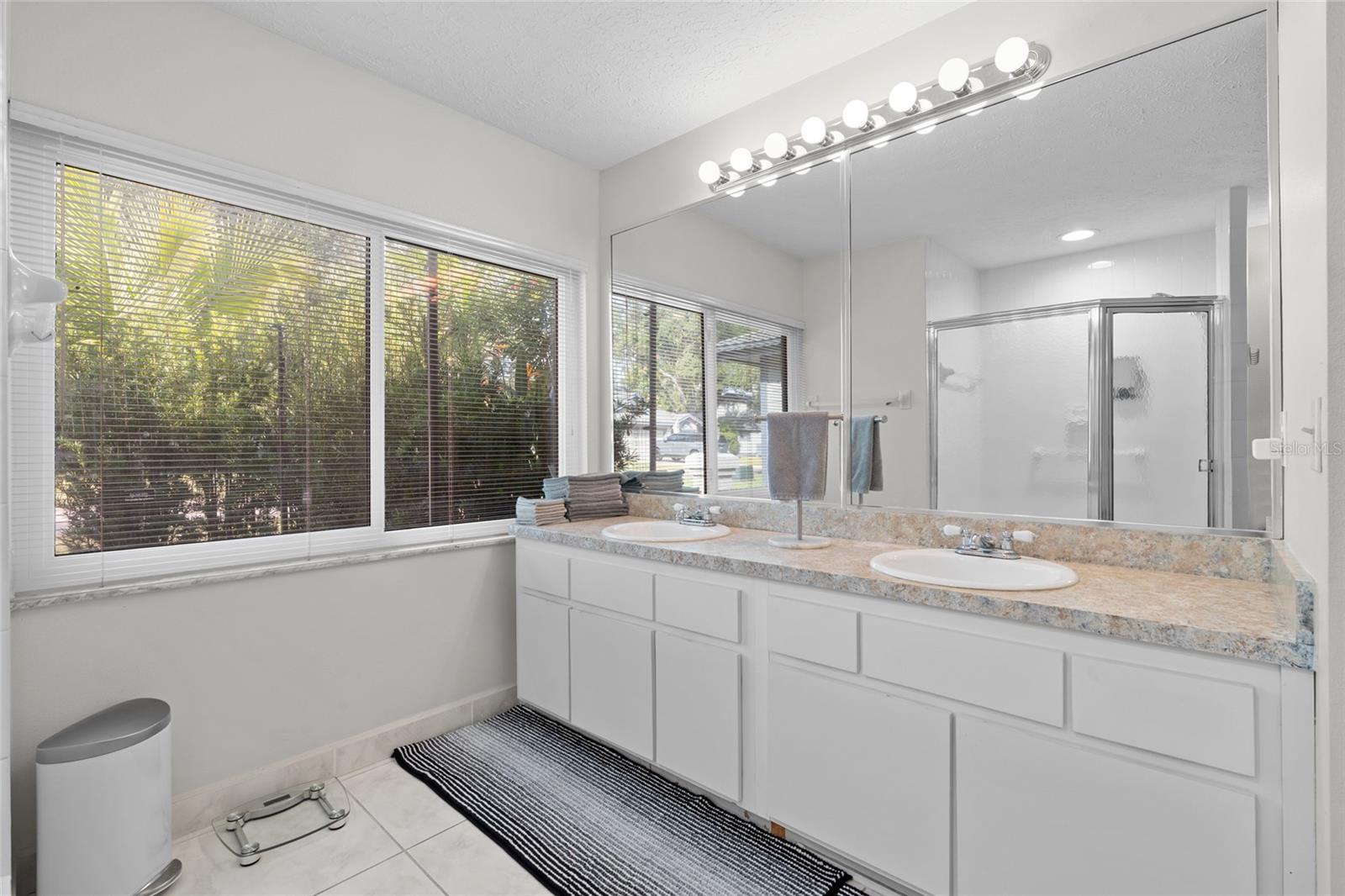 Primary En-Suite Bathroom