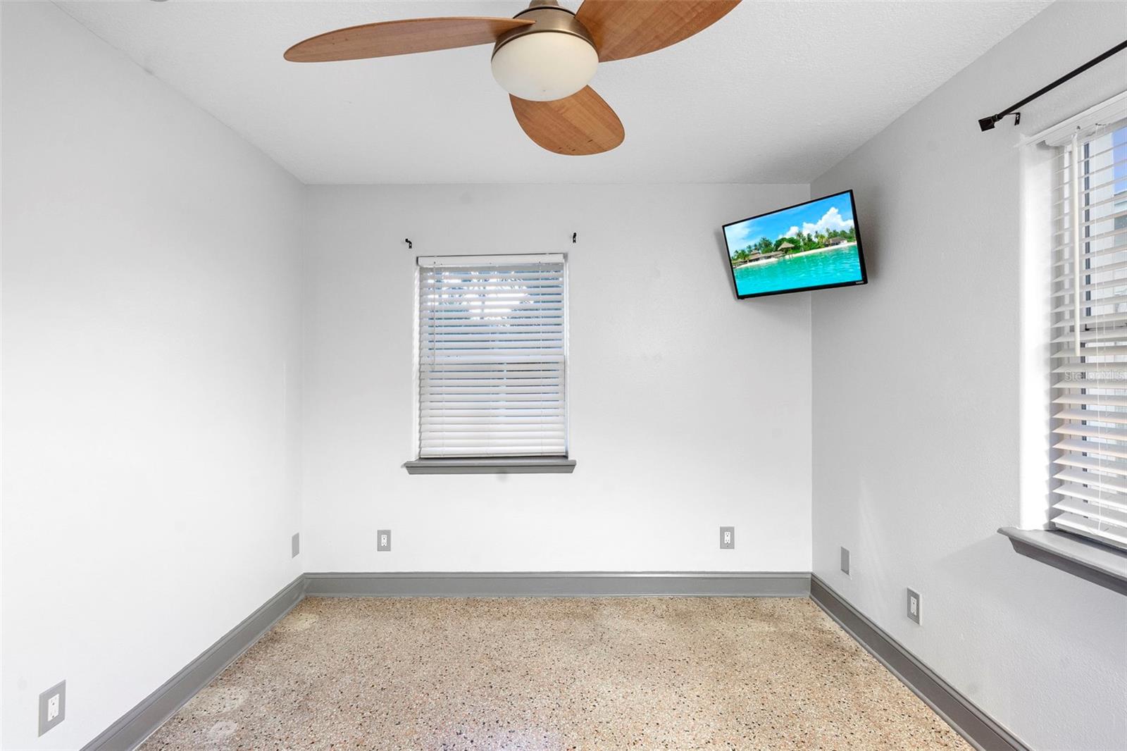 650 S PINE ST, NEW SMYRNA BEACH, FL, 32169