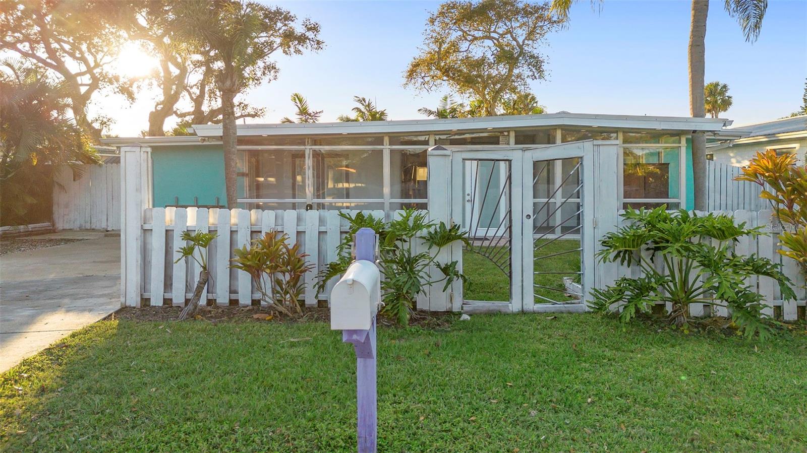 650 S PINE ST, NEW SMYRNA BEACH, FL, 32169