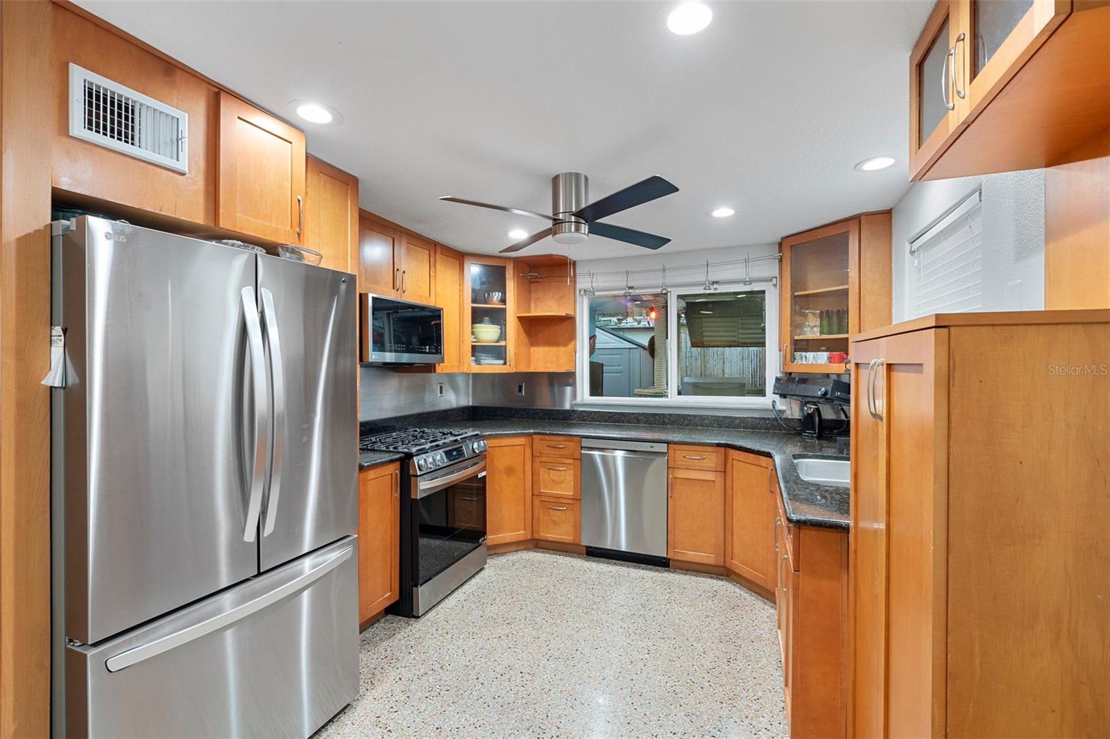 650 S PINE ST, NEW SMYRNA BEACH, FL, 32169