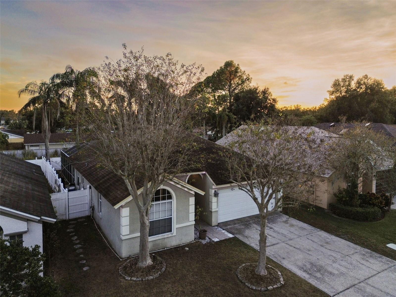 6906 MIRROR LAKE AVE, TAMPA, FL, 33634