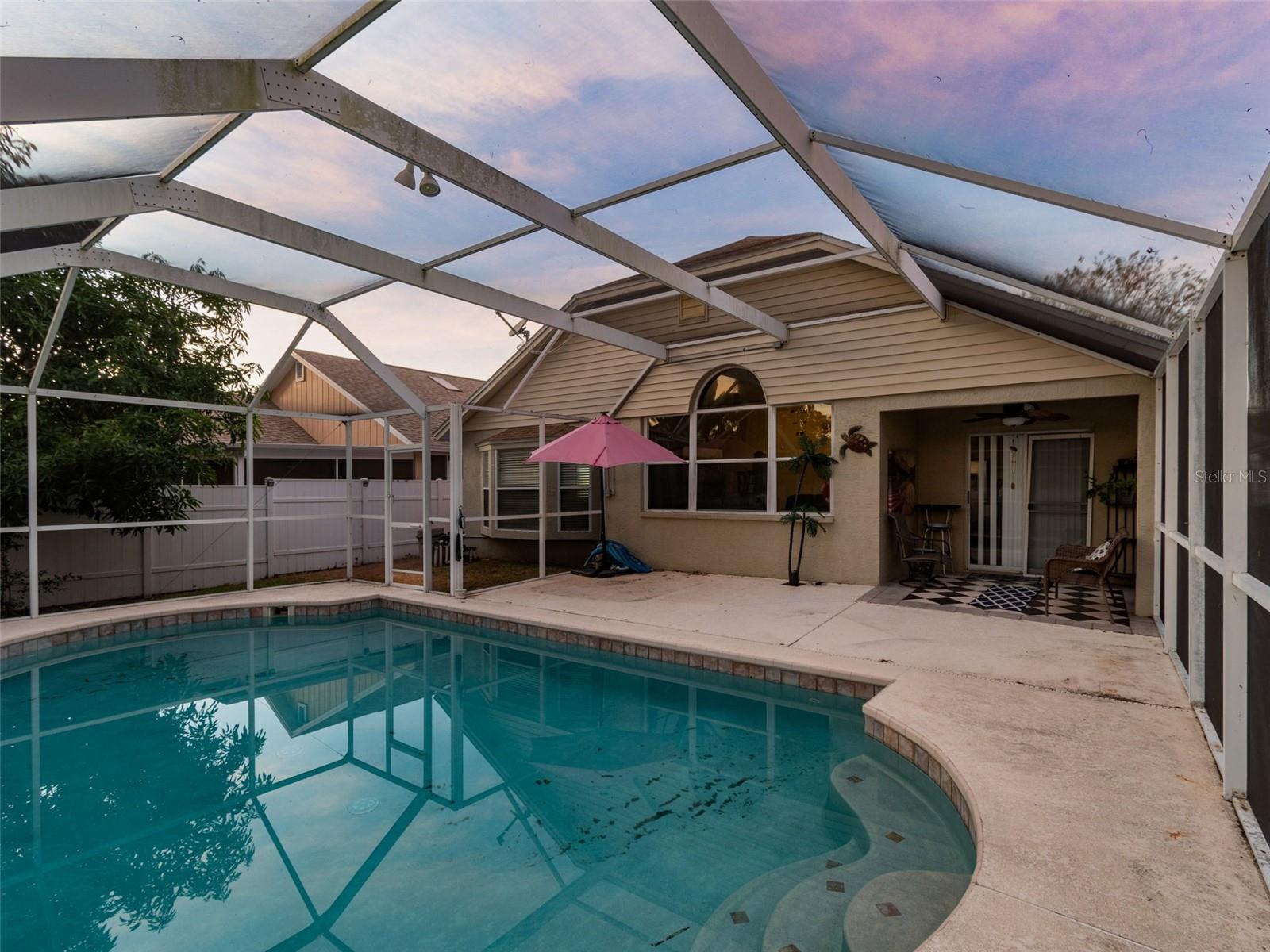 6906 MIRROR LAKE AVE, TAMPA, FL, 33634