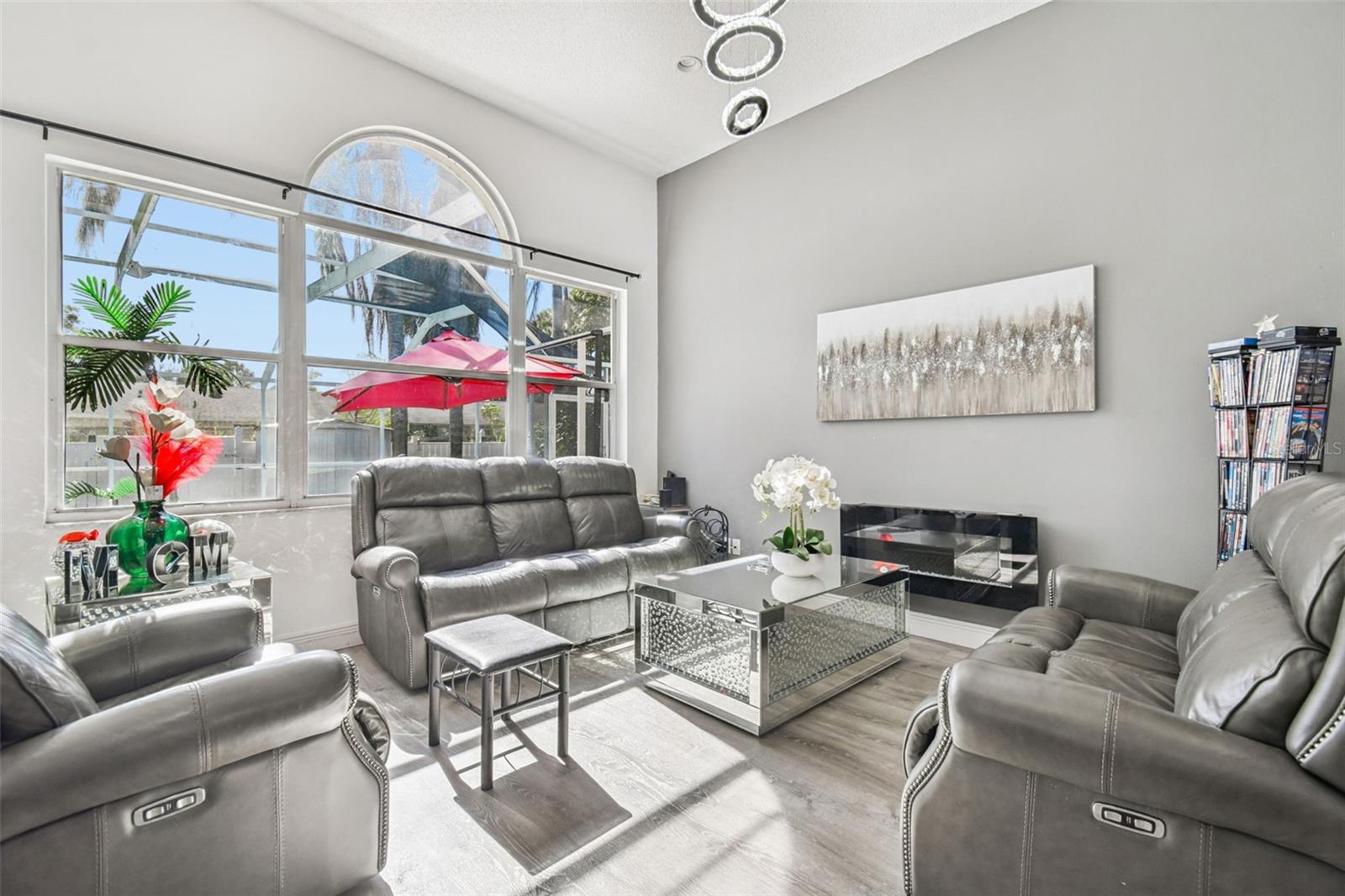 6906 MIRROR LAKE AVE, TAMPA, FL, 33634