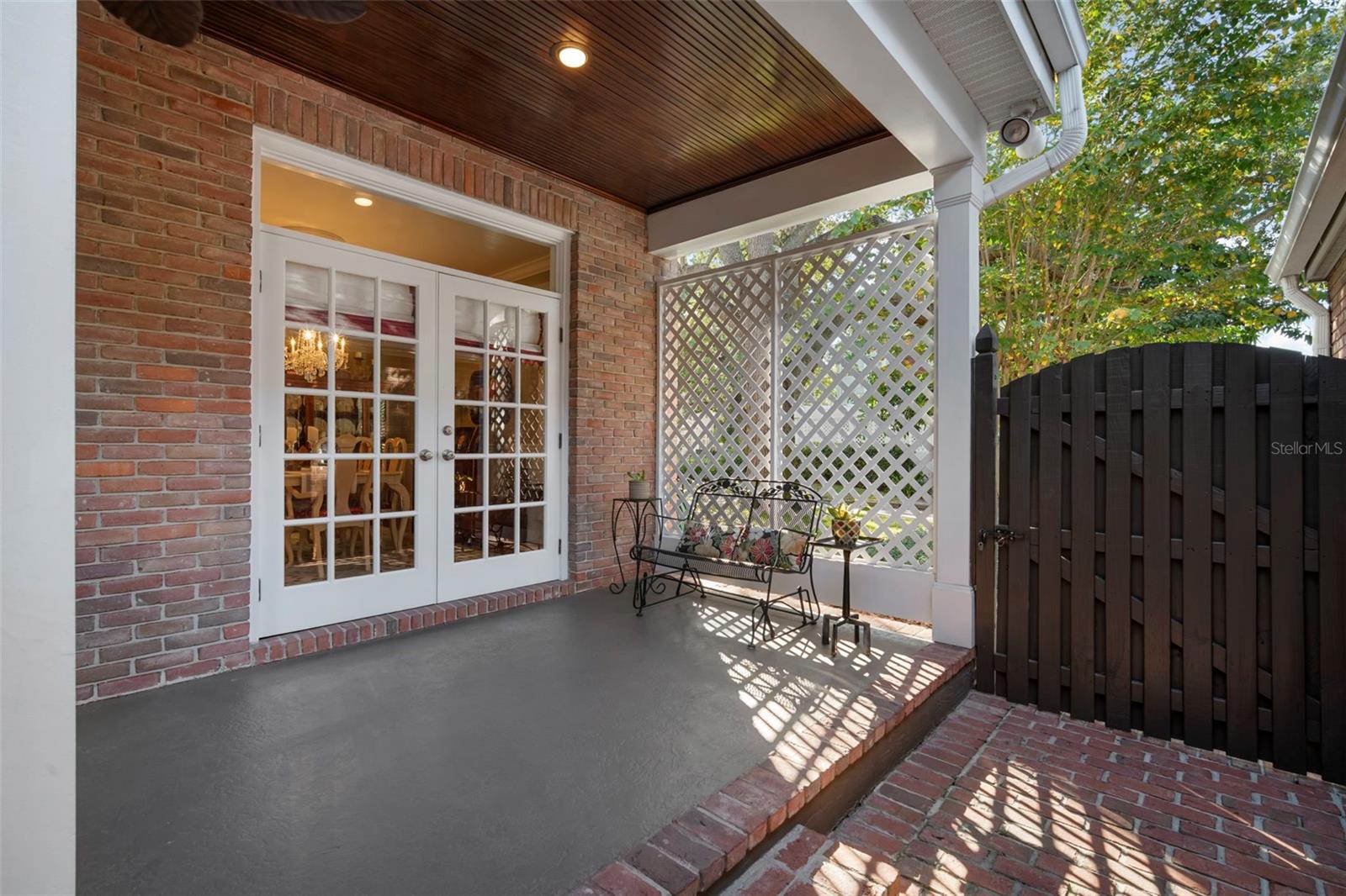 2531 W WATROUS AVE, TAMPA, FL, 33629