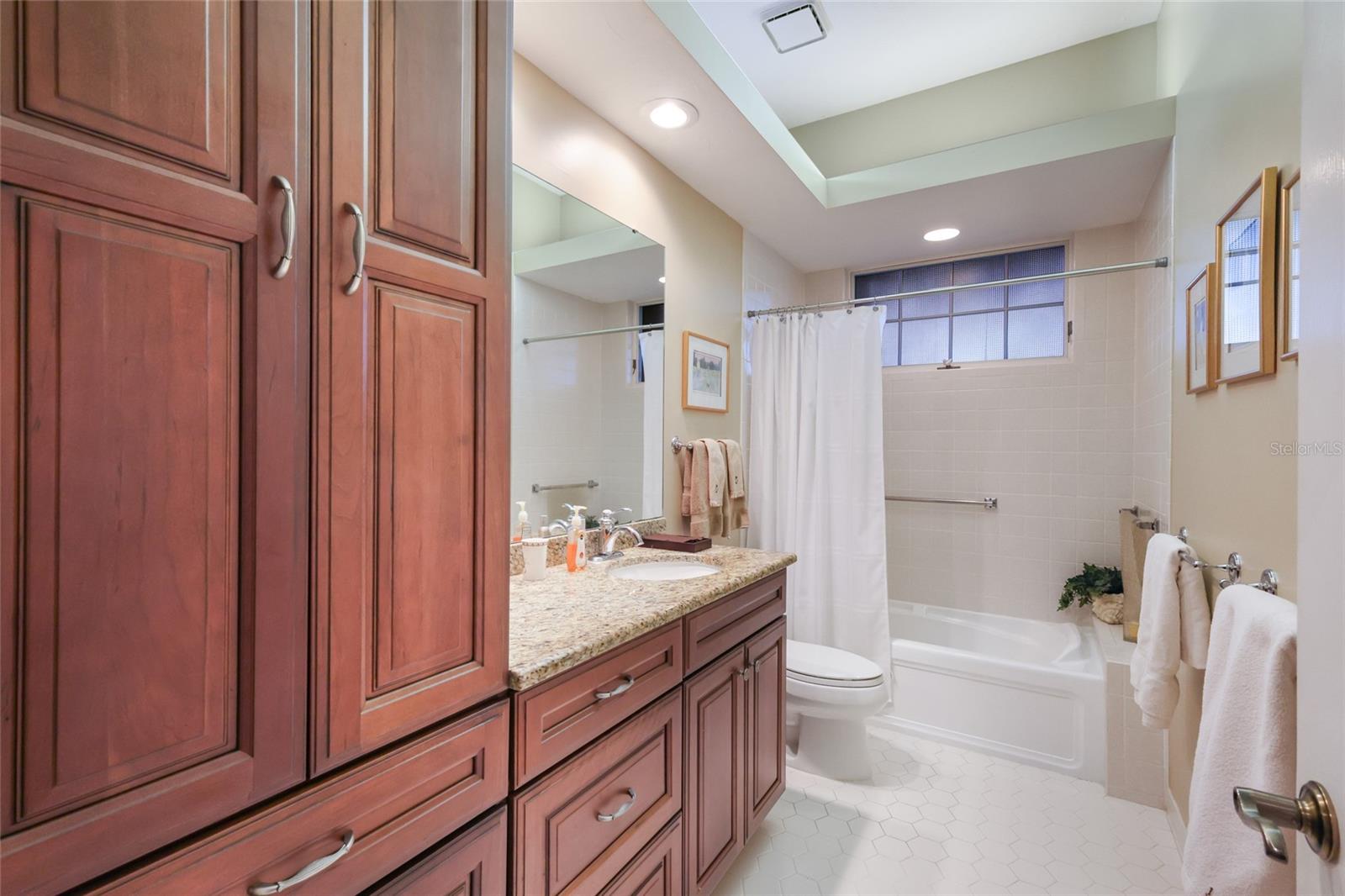 2900 JEFF MYERS CIR, SARASOTA, FL, 34240