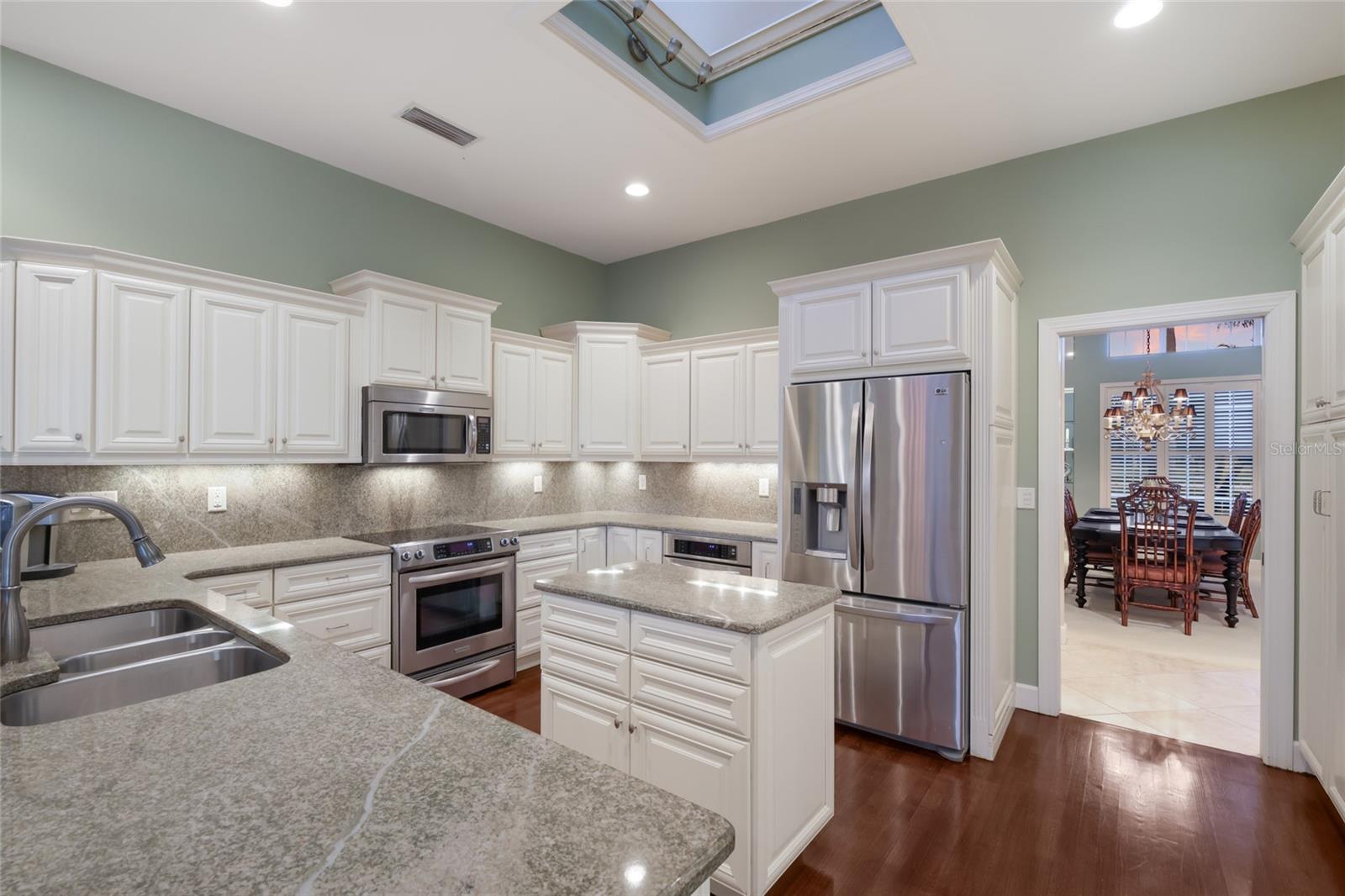 2900 JEFF MYERS CIR, SARASOTA, FL, 34240