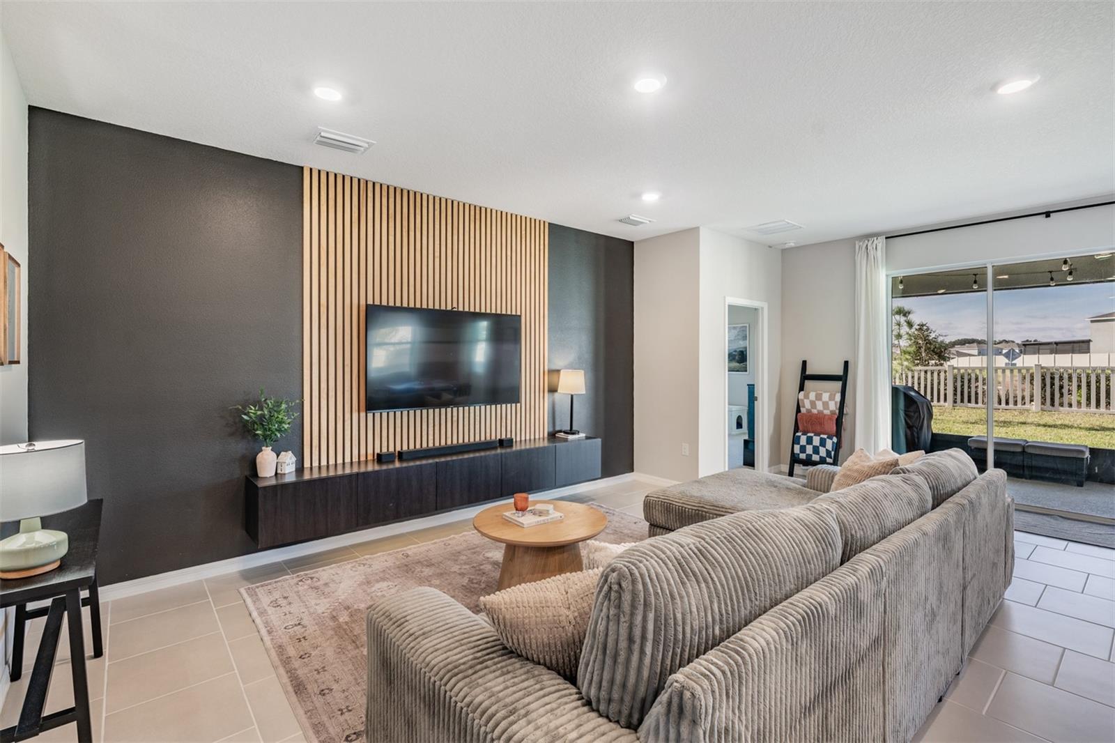 9817 ROWING DALE BND, WESLEY CHAPEL, FL, 33545