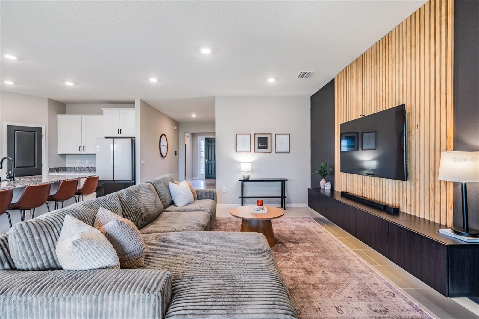 9817 ROWING DALE BND, WESLEY CHAPEL, FL, 33545