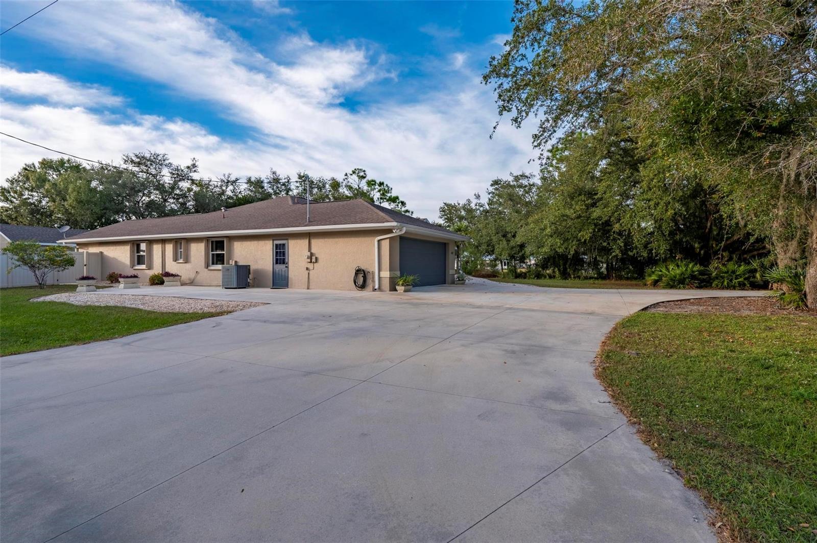 407 ORLANDO BLVD, PORT CHARLOTTE, FL, 33954