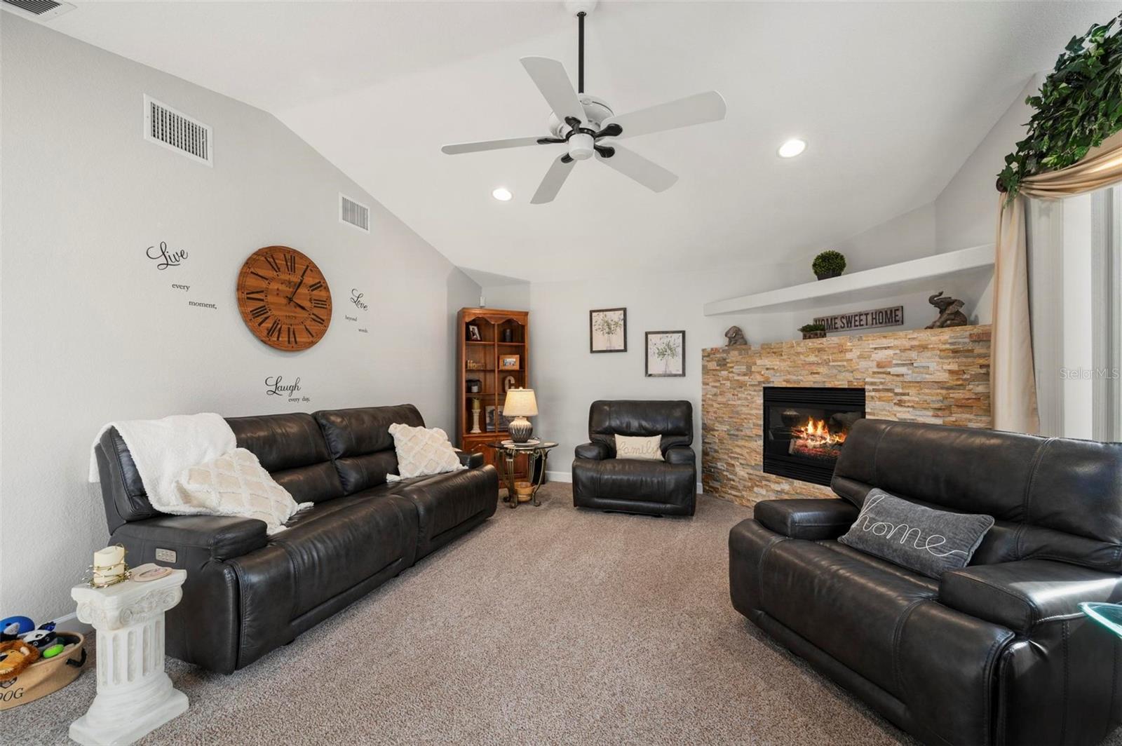 407 ORLANDO BLVD, PORT CHARLOTTE, FL, 33954