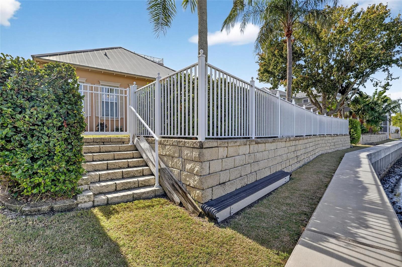 539 ISLEBAY DR, APOLLO BEACH, FL, 33572