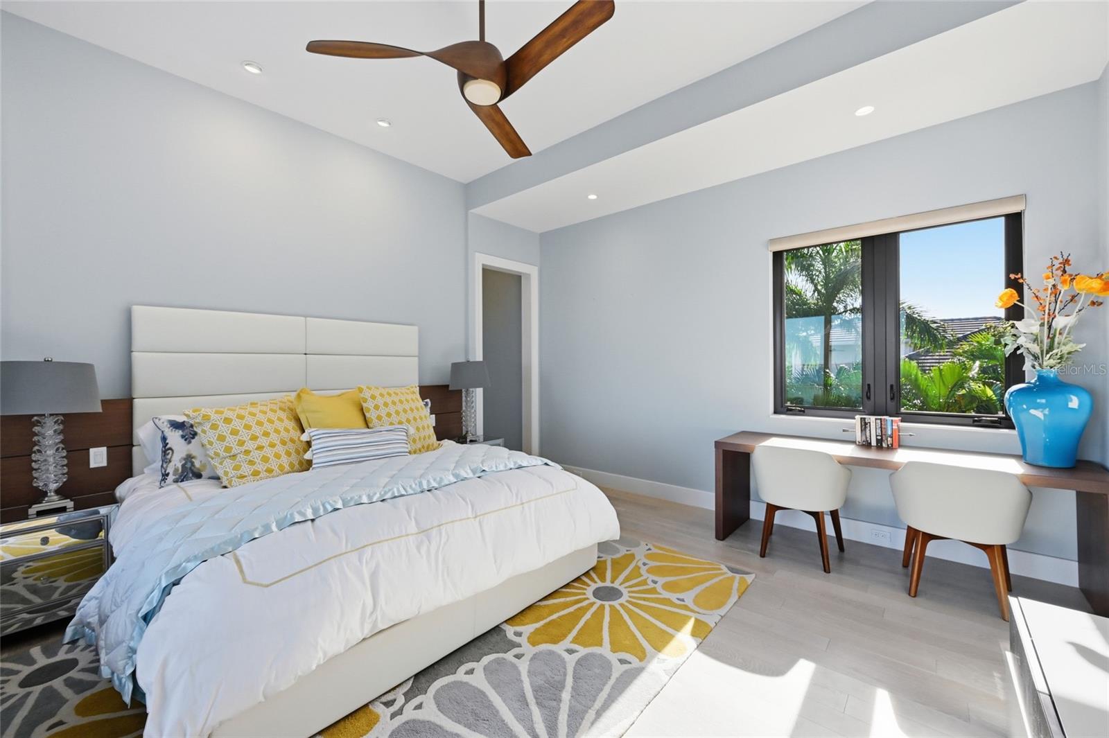 600 WEDGE LN, LONGBOAT KEY, FL, 34228