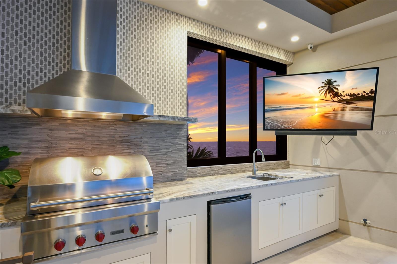 600 WEDGE LN, LONGBOAT KEY, FL, 34228