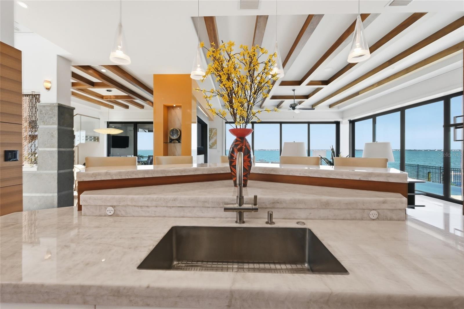 600 WEDGE LN, LONGBOAT KEY, FL, 34228