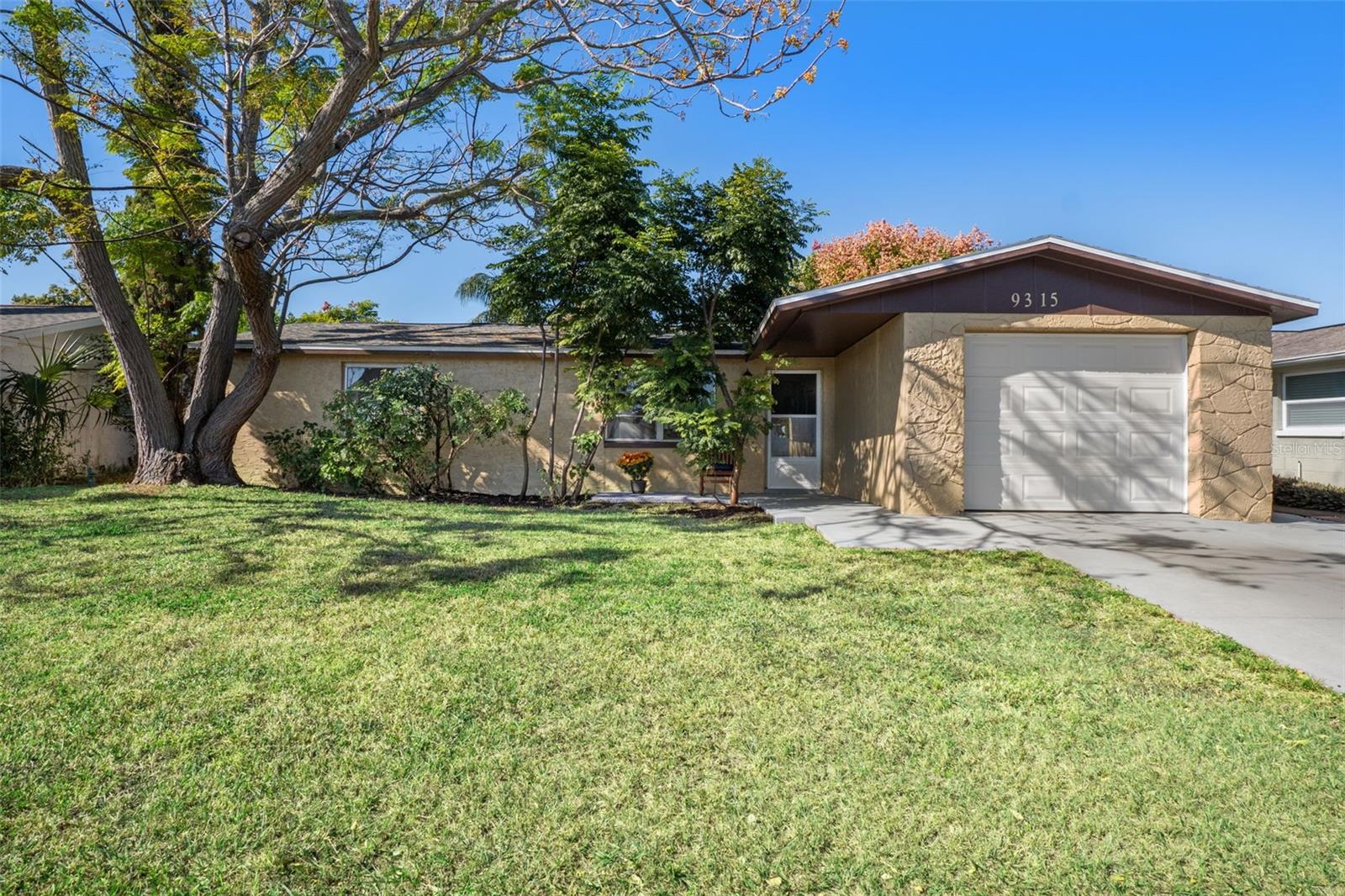 9315 PALM AVE, PORT RICHEY, FL, 34668