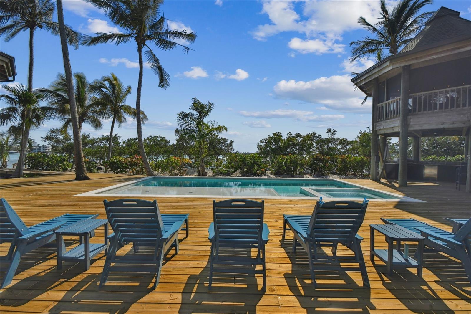 TB8448347 Property Photo