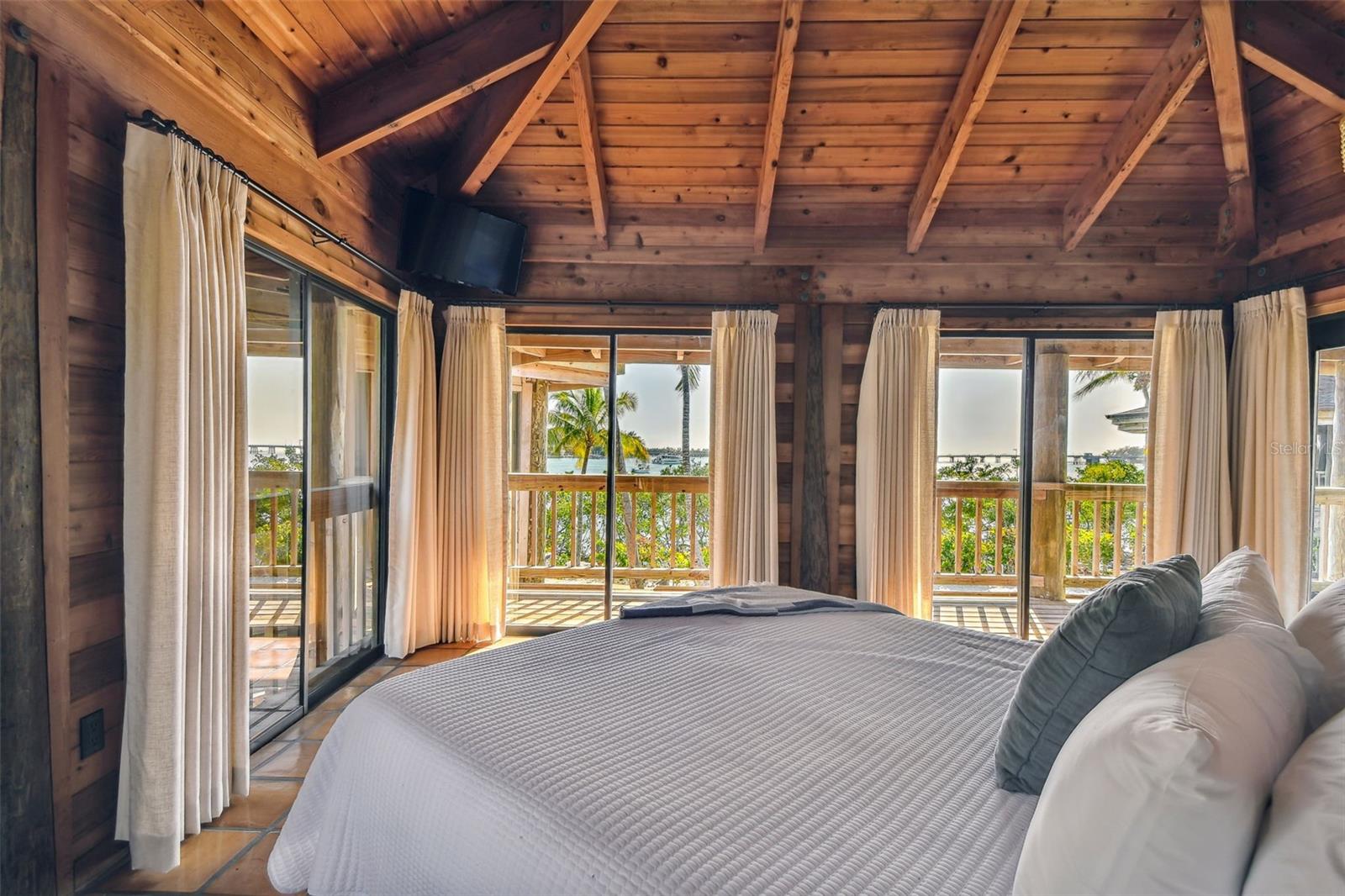 TB8448347 Property Photo