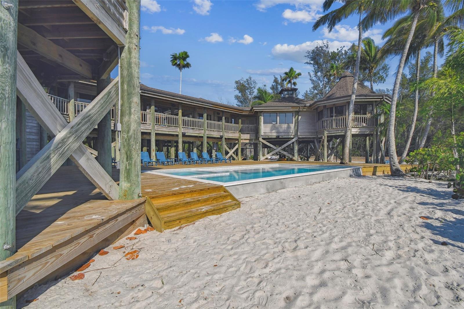 TB8448347 Property Photo