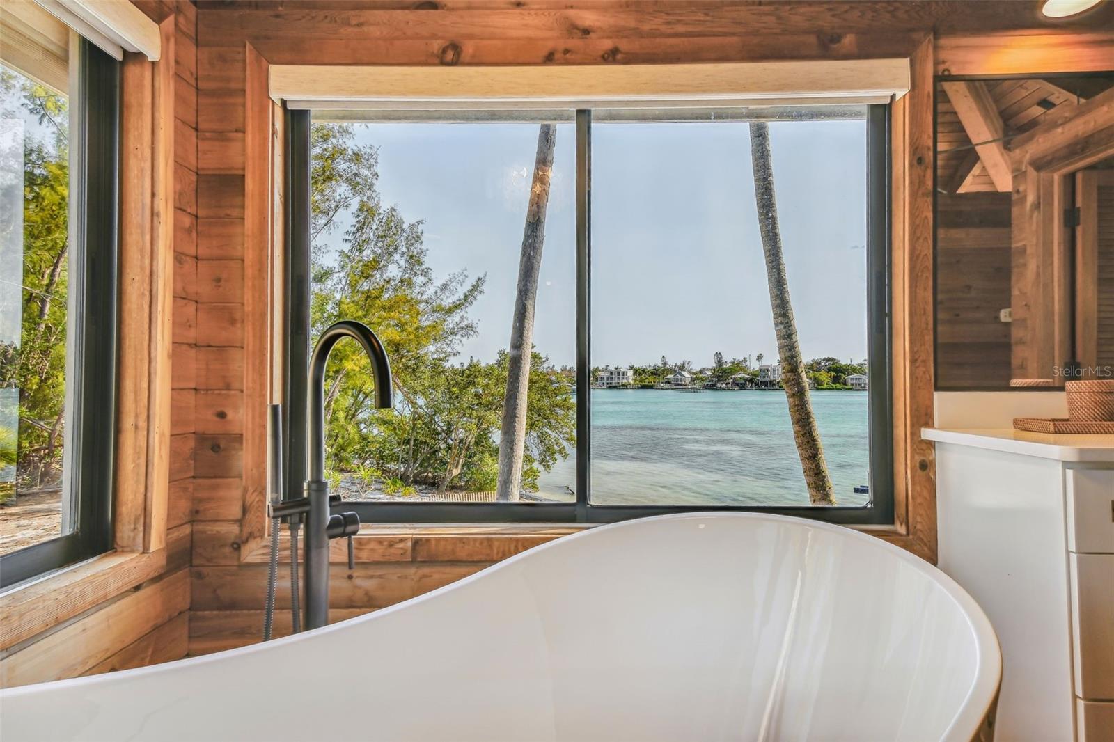 TB8448347 Property Photo