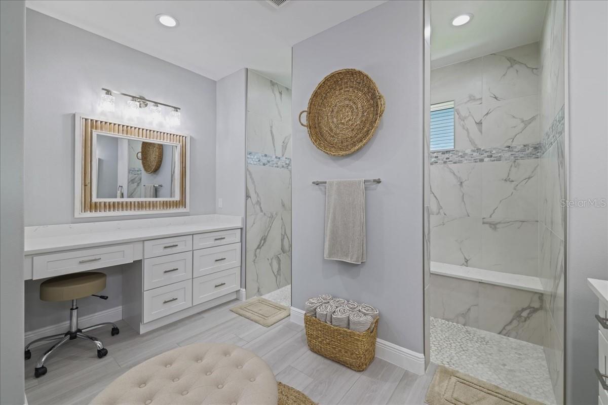 255 ROTONDA BLVD S, ROTONDA WEST, FL, 33947