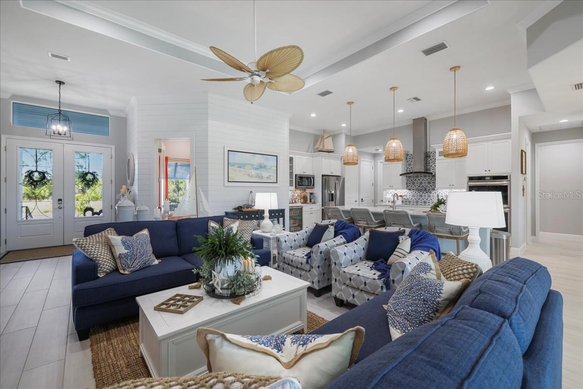 255 ROTONDA BLVD S, ROTONDA WEST, FL, 33947