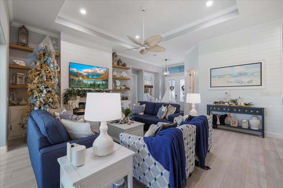 255 ROTONDA BLVD S, ROTONDA WEST, FL, 33947