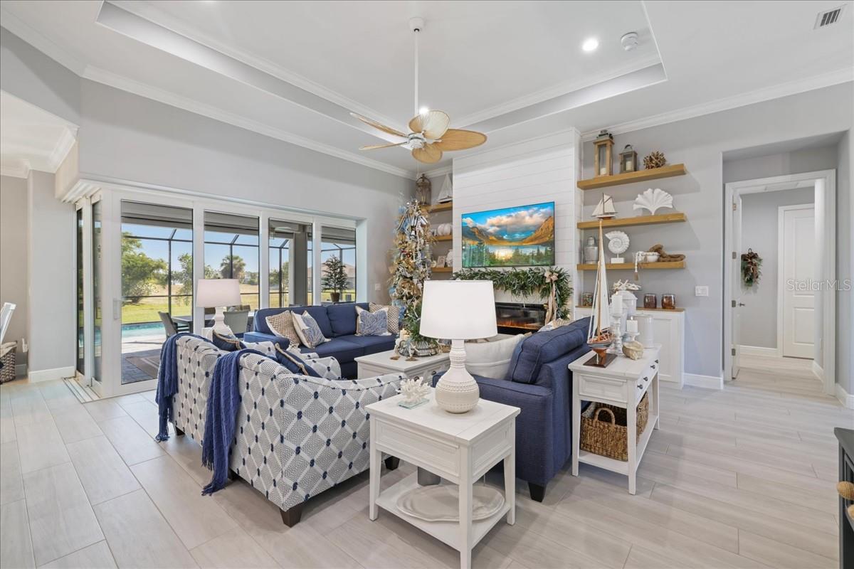 255 ROTONDA BLVD S, ROTONDA WEST, FL, 33947