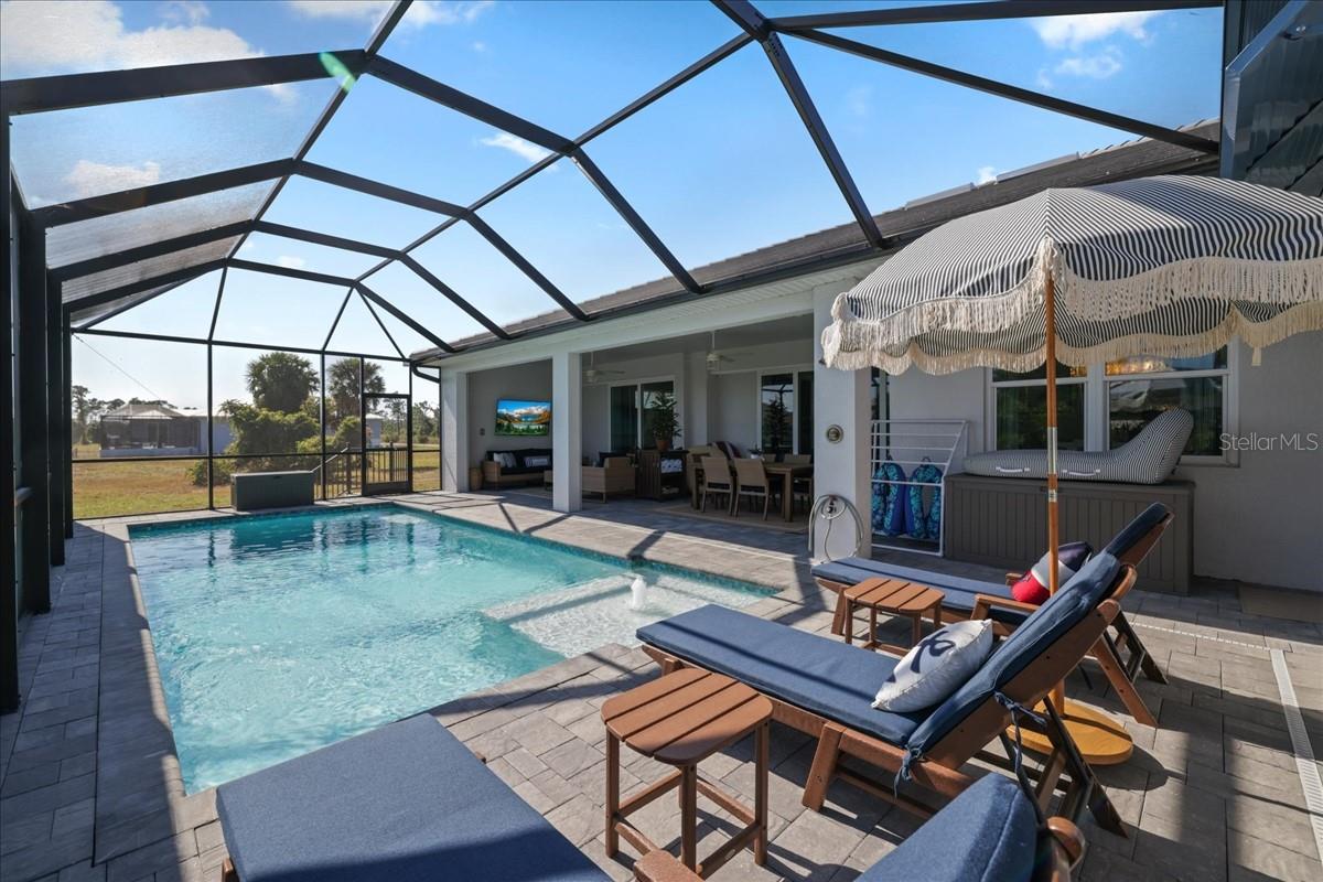 255 ROTONDA BLVD S, ROTONDA WEST, FL, 33947