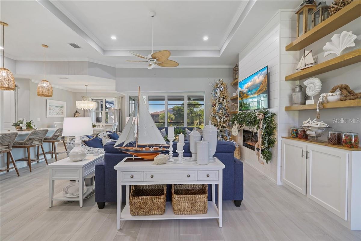 255 ROTONDA BLVD S, ROTONDA WEST, FL, 33947