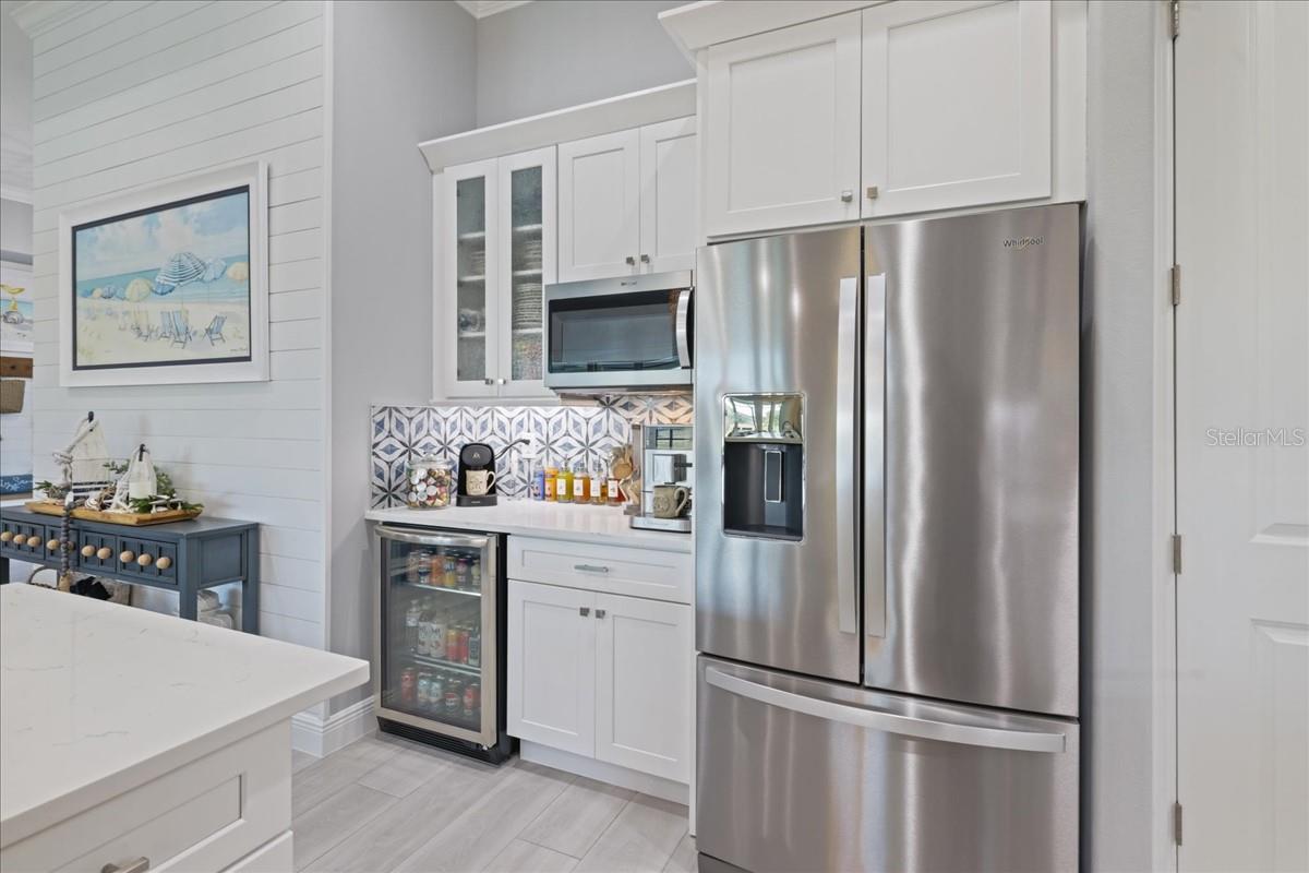 255 ROTONDA BLVD S, ROTONDA WEST, FL, 33947