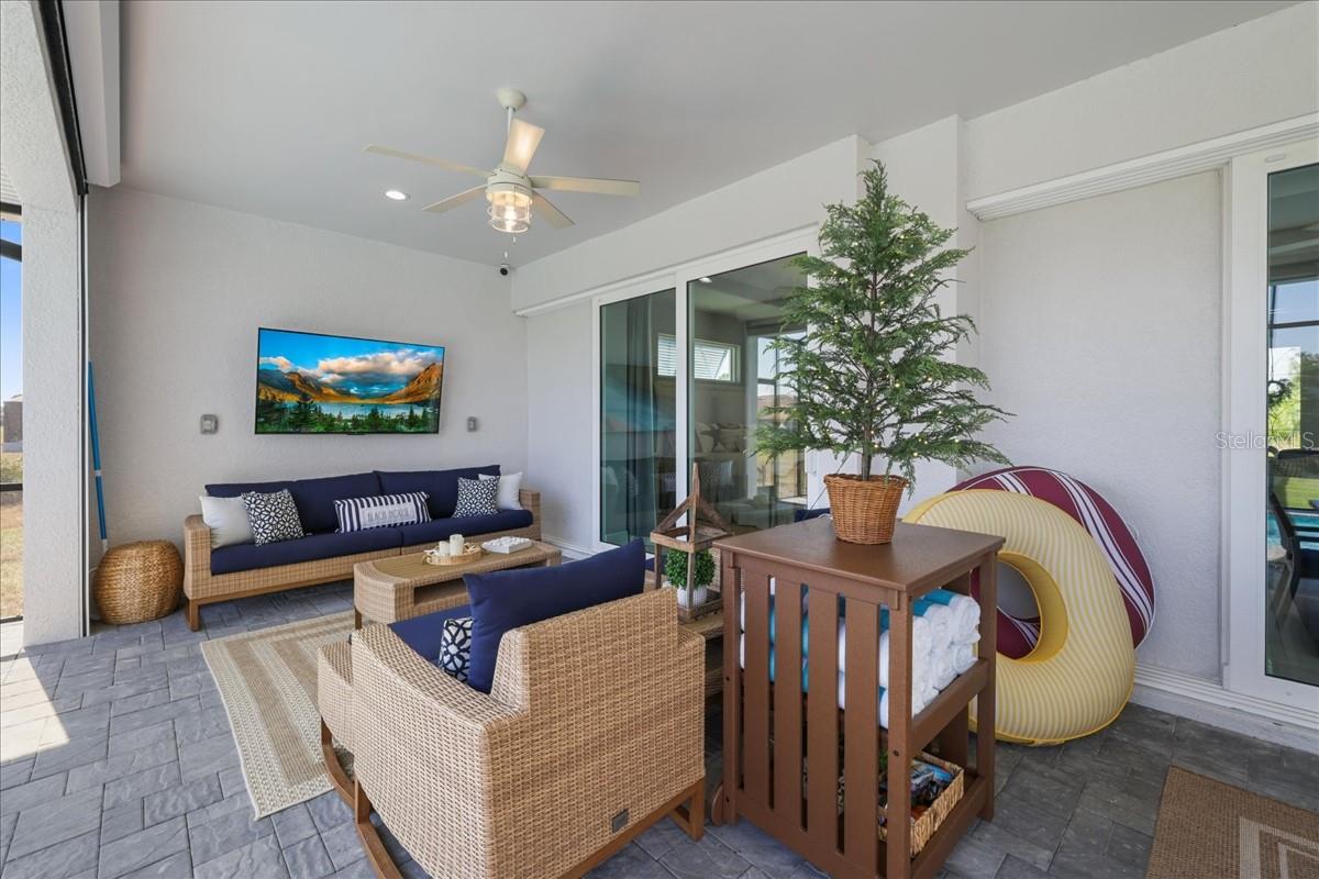 255 ROTONDA BLVD S, ROTONDA WEST, FL, 33947