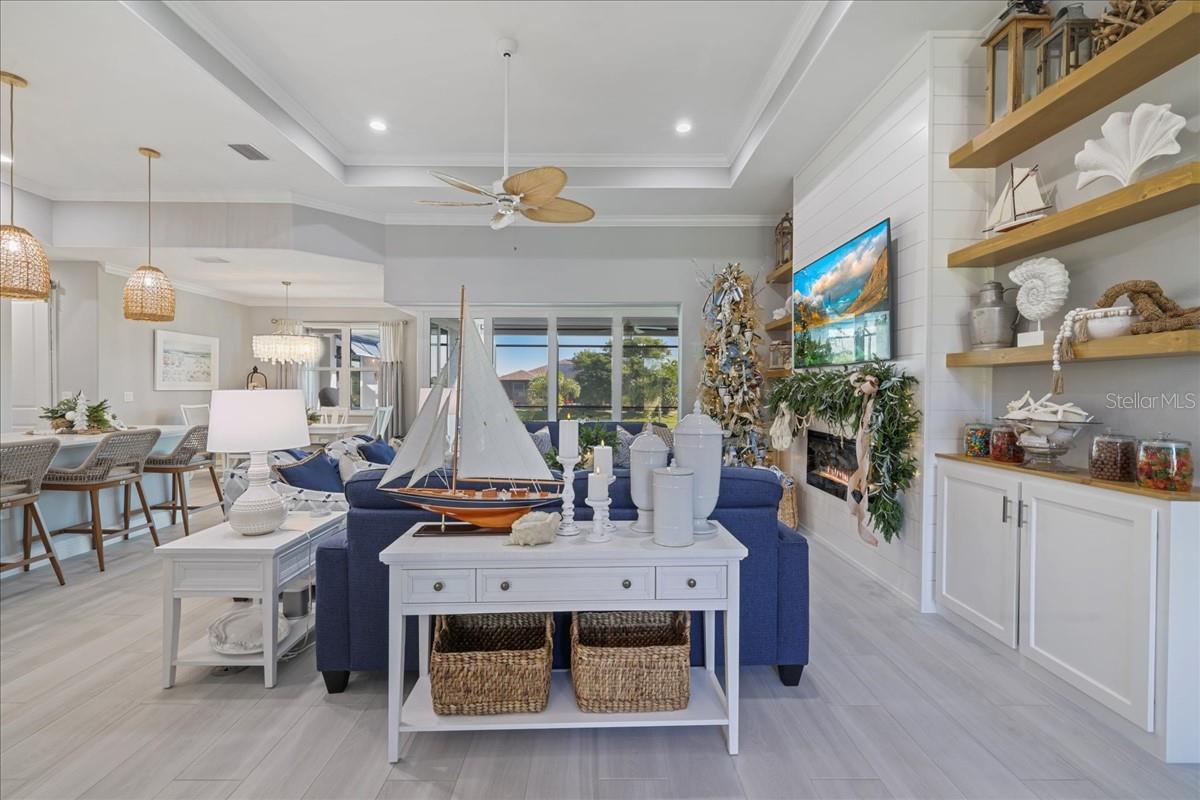 255 ROTONDA BLVD S, ROTONDA WEST, FL, 33947