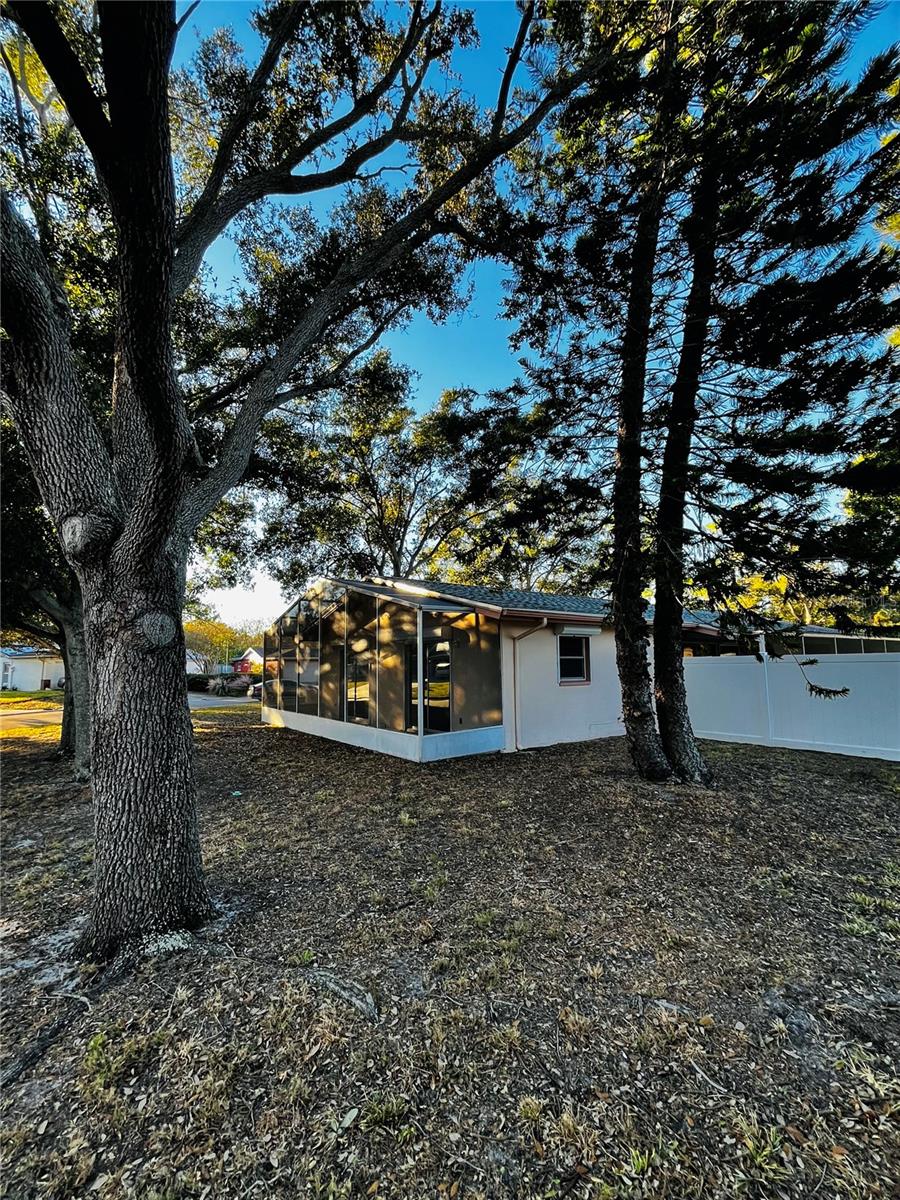 7401 21ST ST N, ST PETERSBURG, FL, 33702