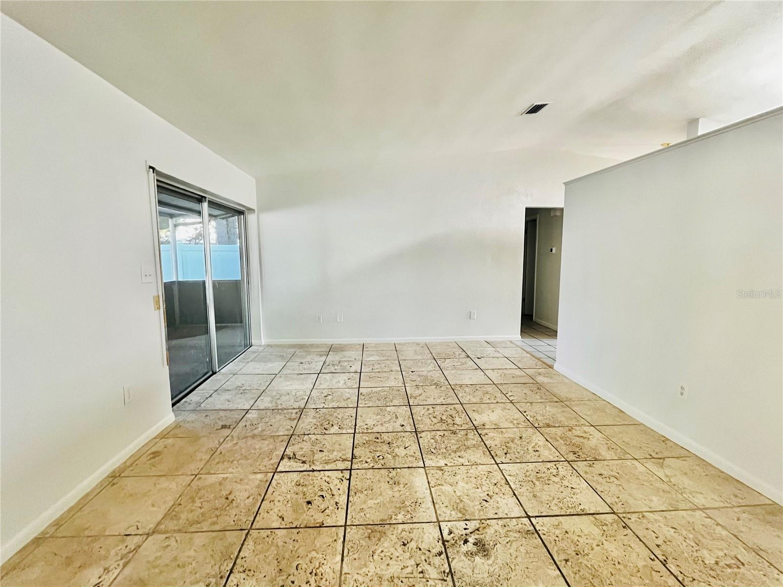 7401 21ST ST N, ST PETERSBURG, FL, 33702