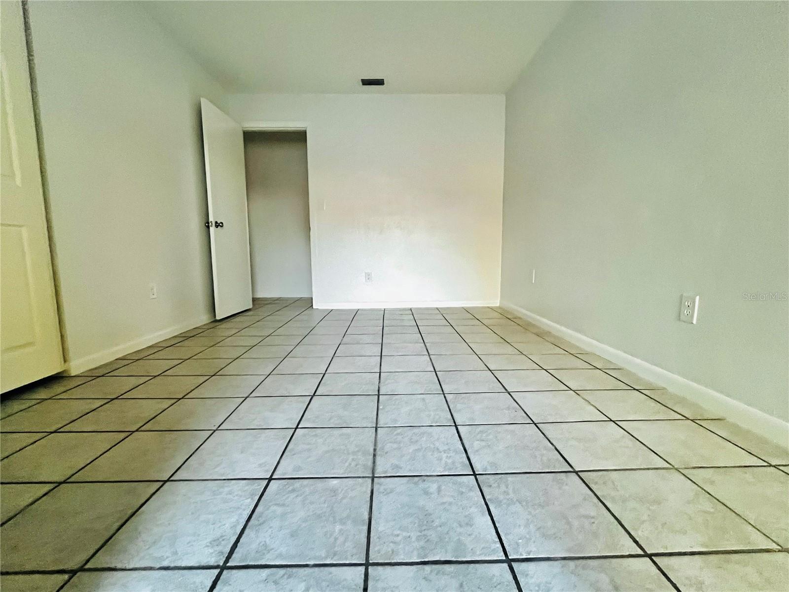 7401 21ST ST N, ST PETERSBURG, FL, 33702