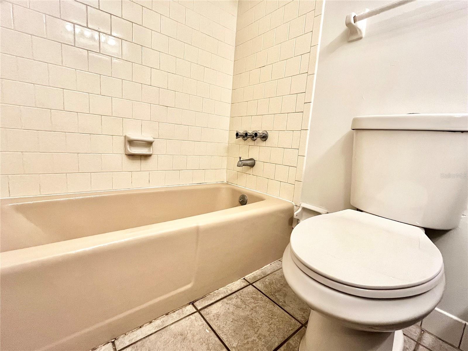 7401 21ST ST N, ST PETERSBURG, FL, 33702