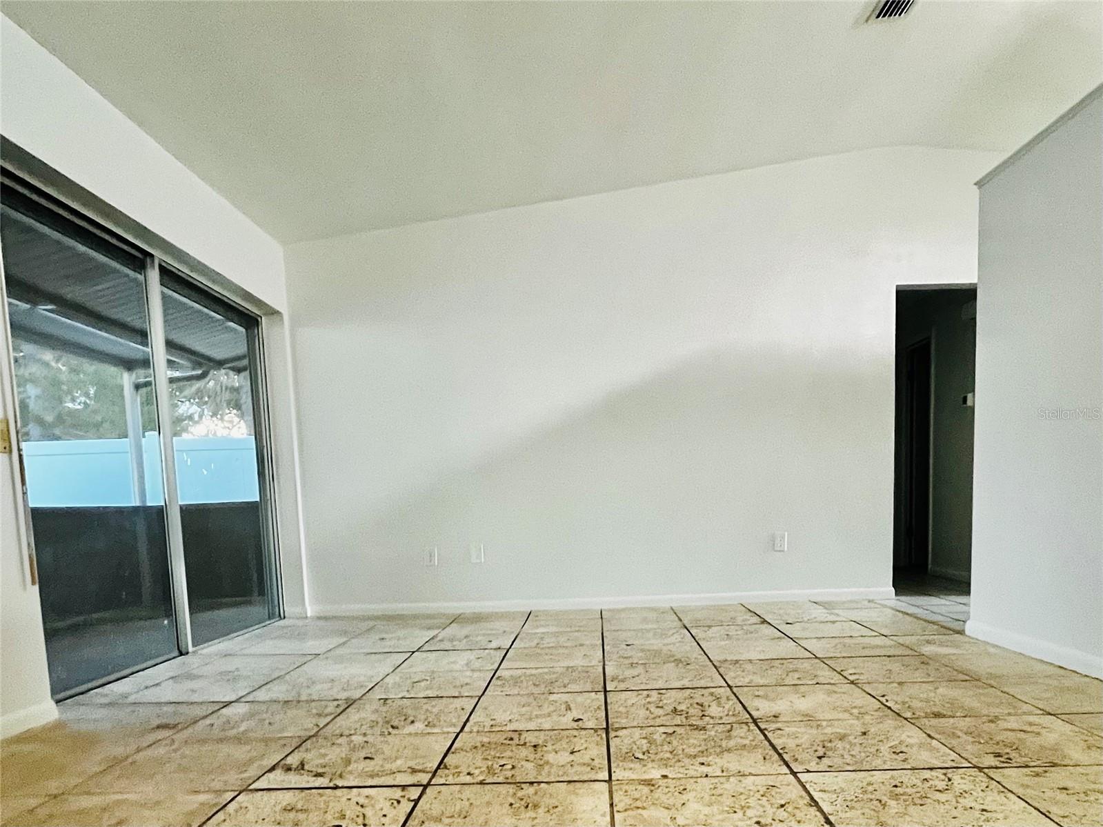 7401 21ST ST N, ST PETERSBURG, FL, 33702