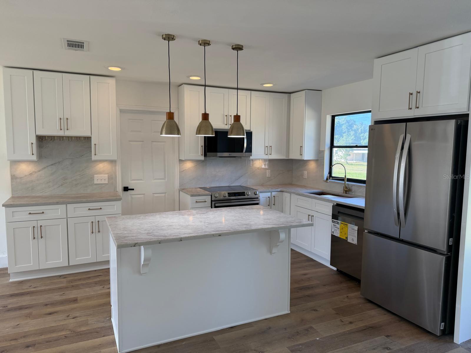 300 W 6TH ST, FROSTPROOF, FL, 33843