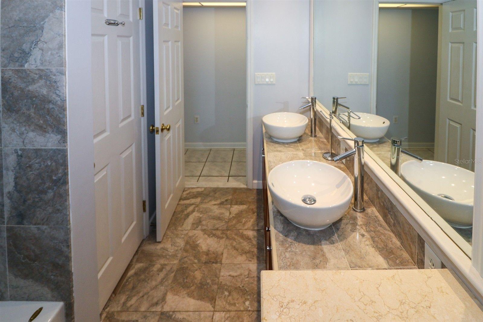 22191 NEW ROCHELLE AVE, PORT CHARLOTTE, FL, 33952