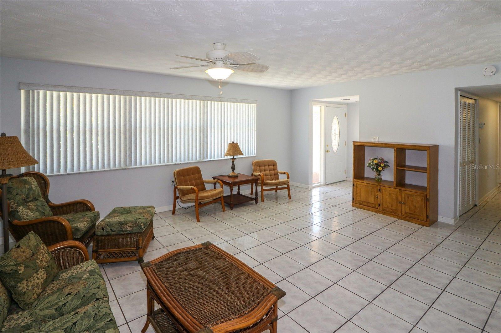 22191 NEW ROCHELLE AVE, PORT CHARLOTTE, FL, 33952