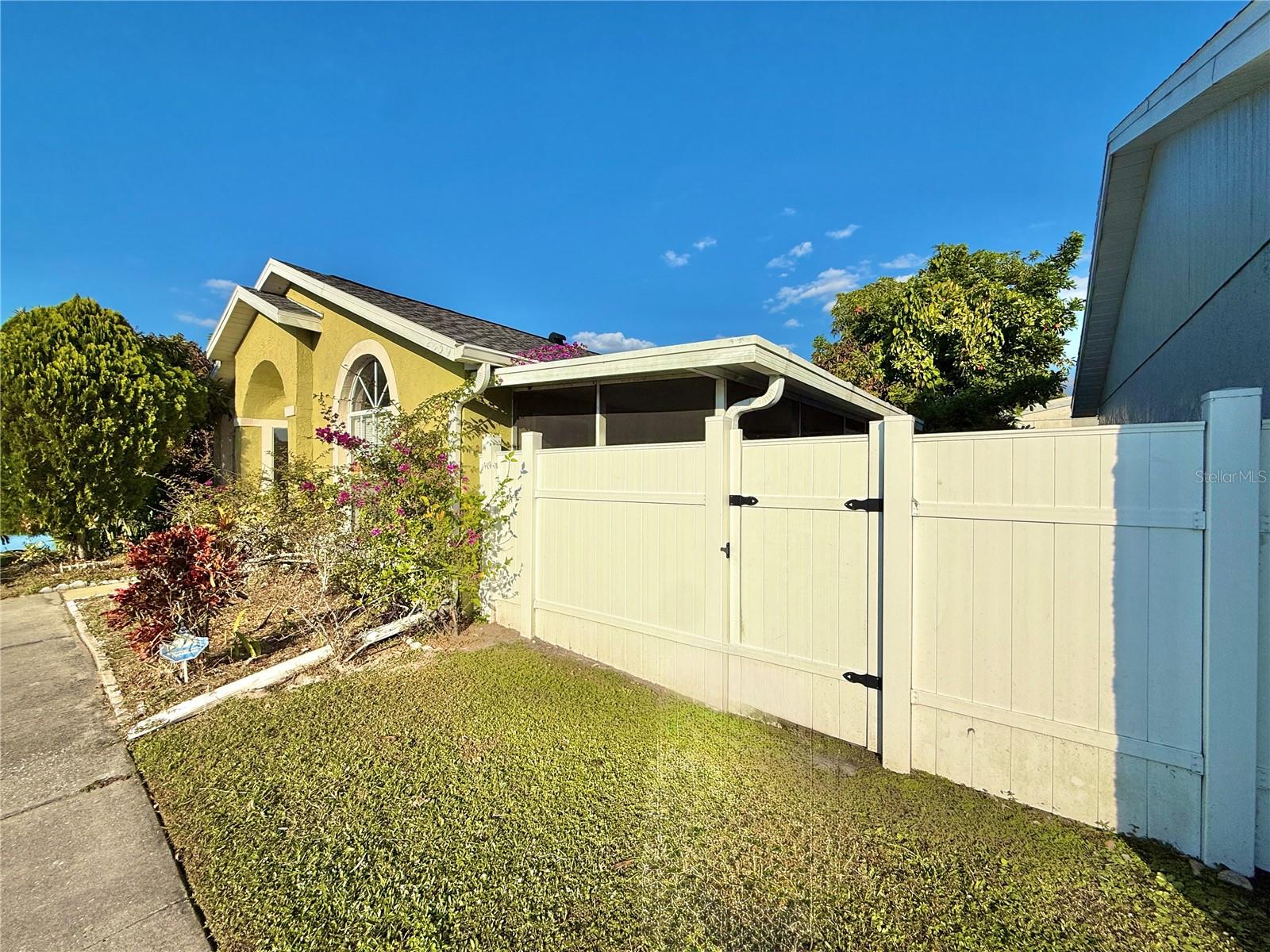 2359 HARBOR TOWN DR, KISSIMMEE, FL, 34744