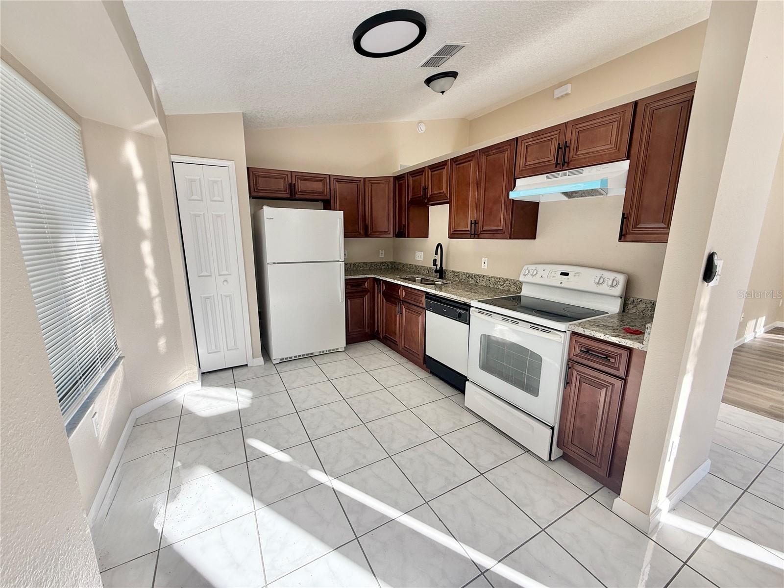 2359 HARBOR TOWN DR, KISSIMMEE, FL, 34744