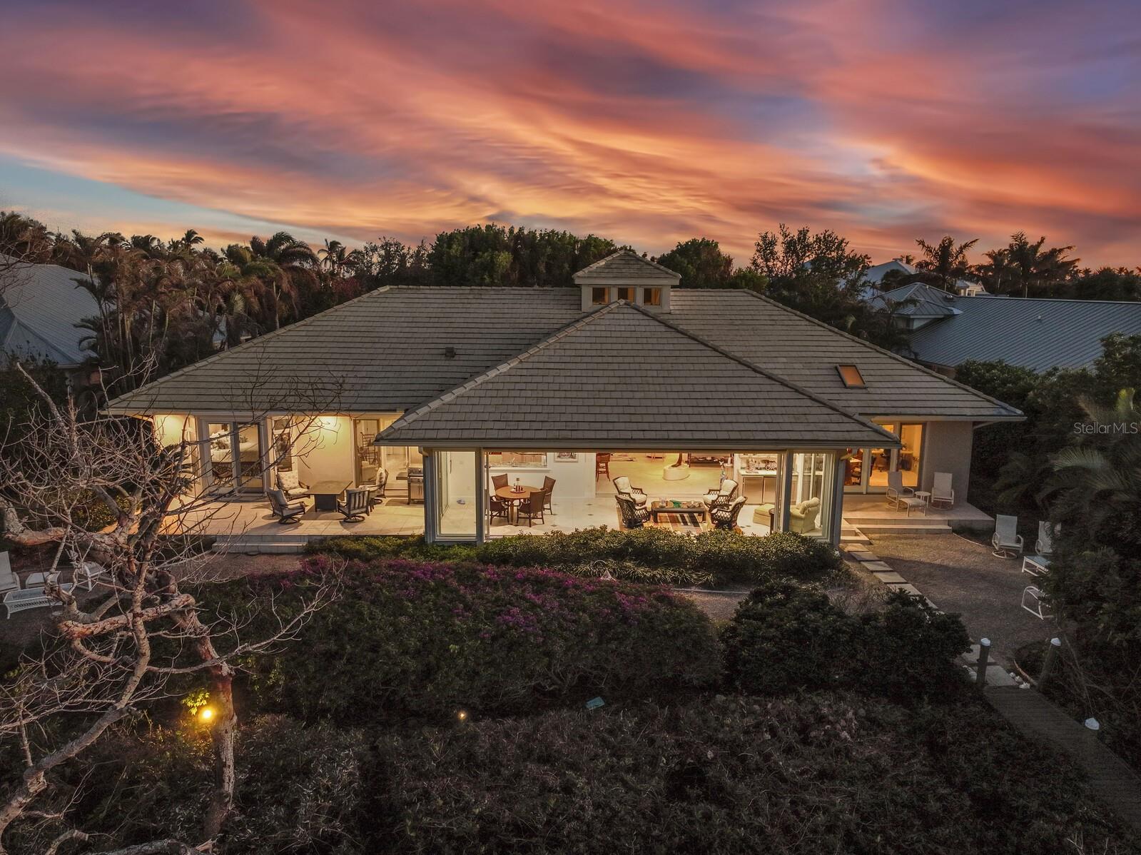 D6144778 Property Photo