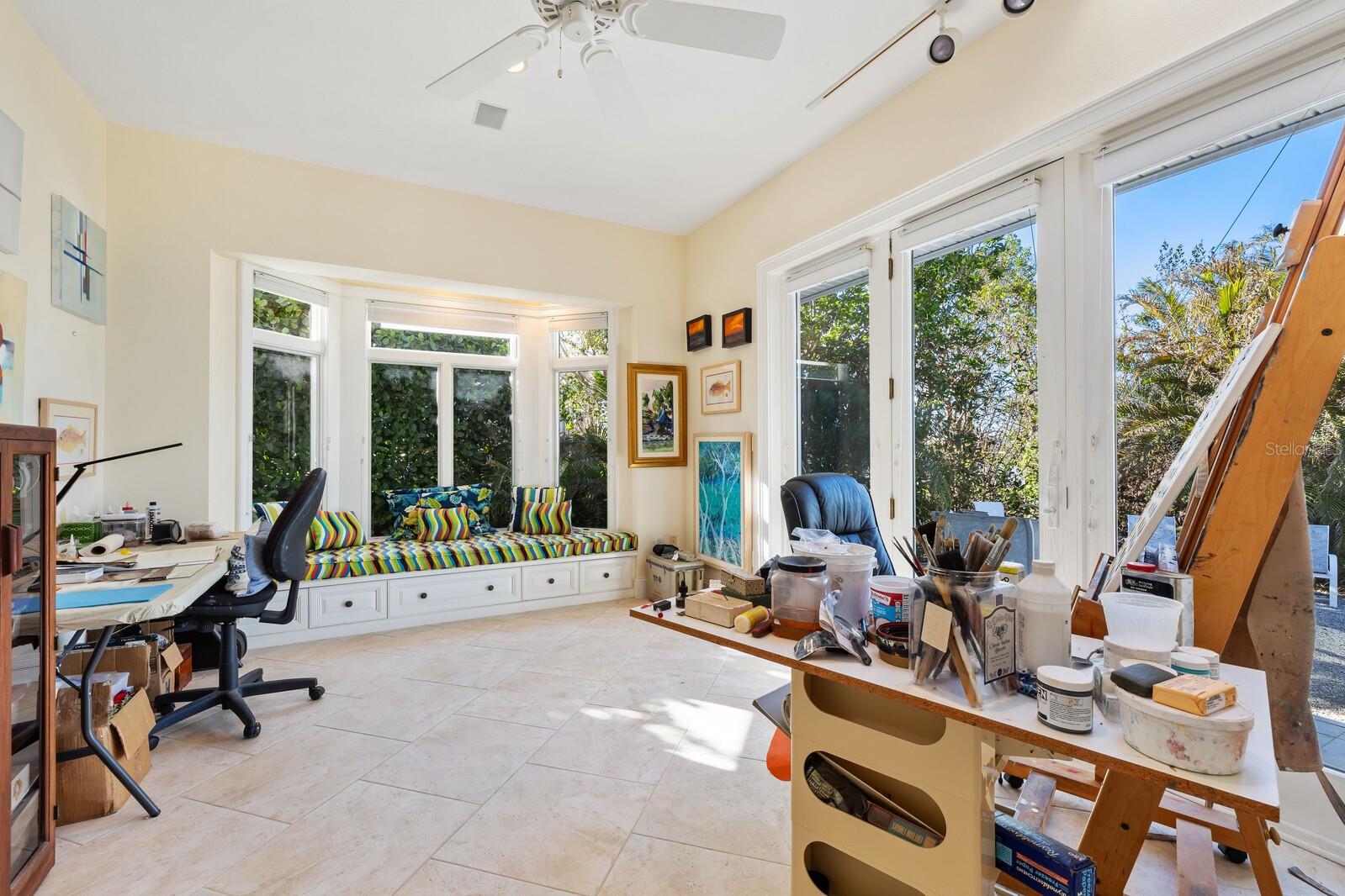 D6144778 Property Photo