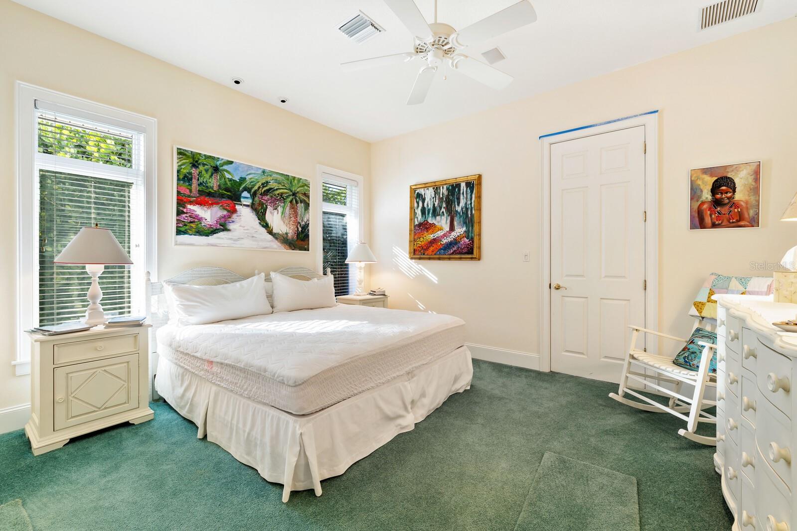 D6144778 Property Photo