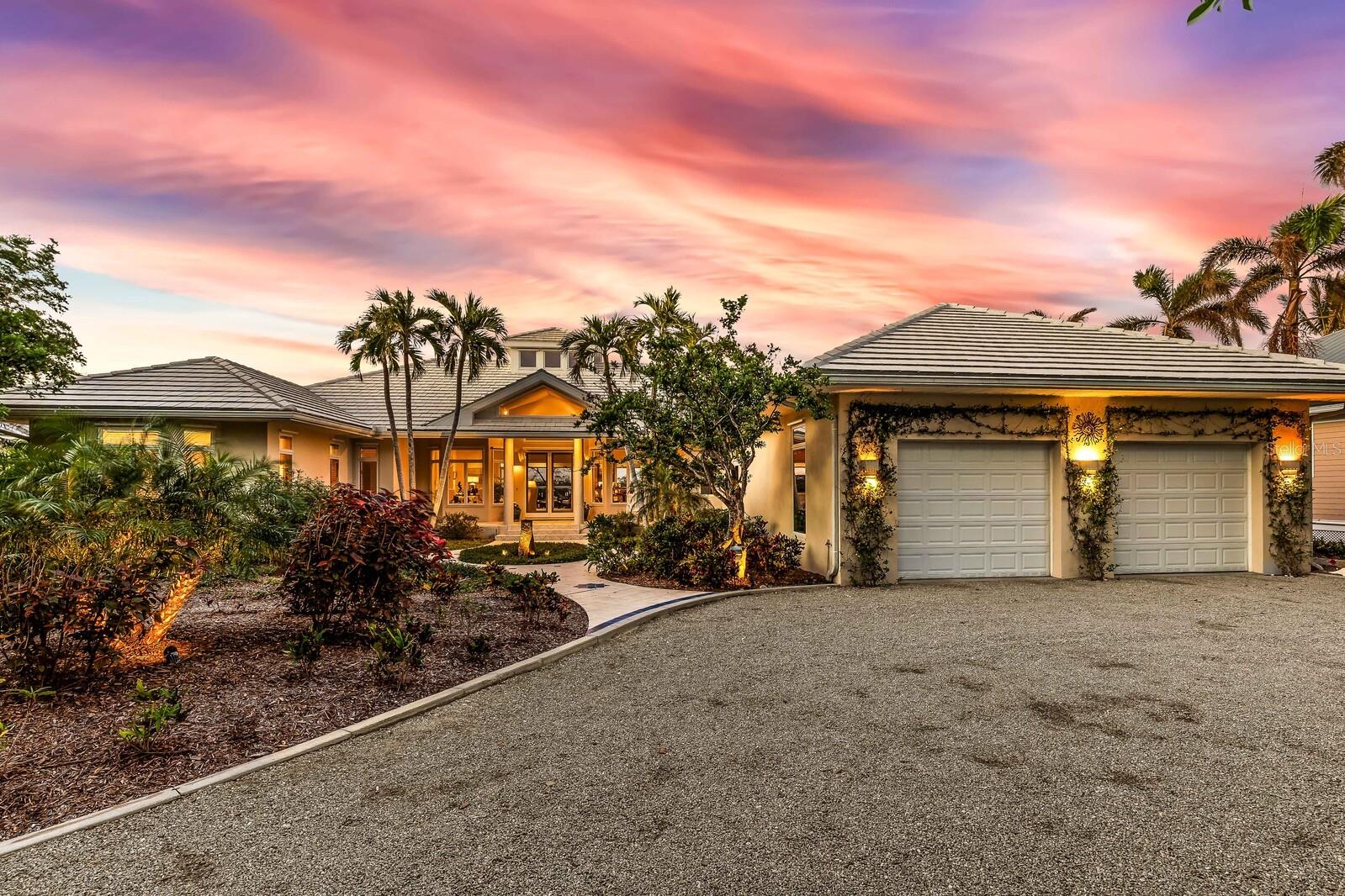 D6144778 Property Photo