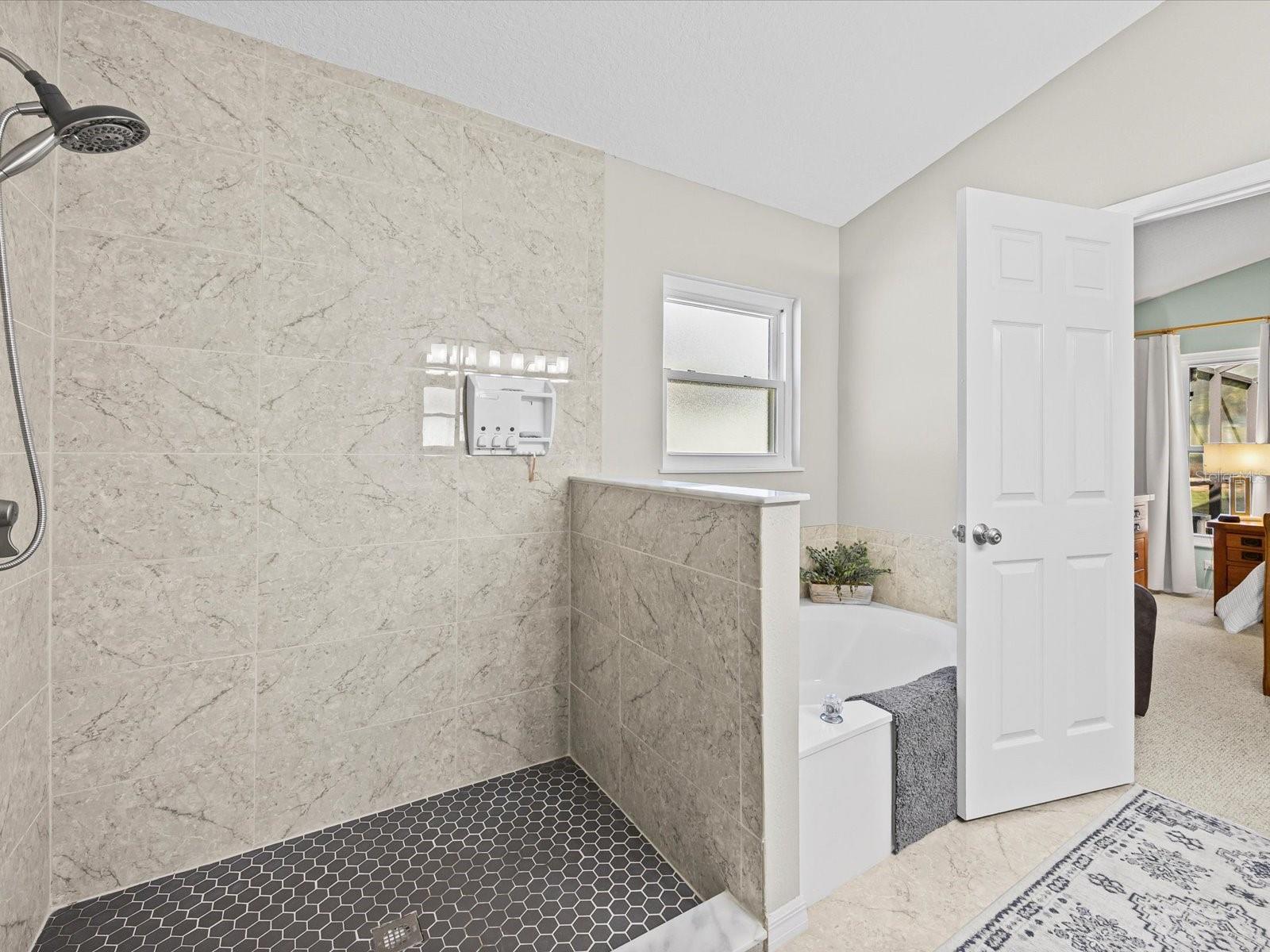 1050 ST ANDREWS ST, DAVENPORT, FL, 33897