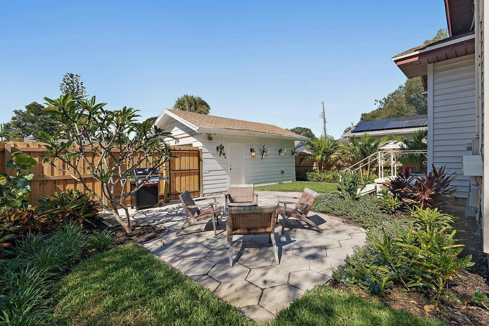 1104 12TH ST, ST PETERSBURG, FL, 33705